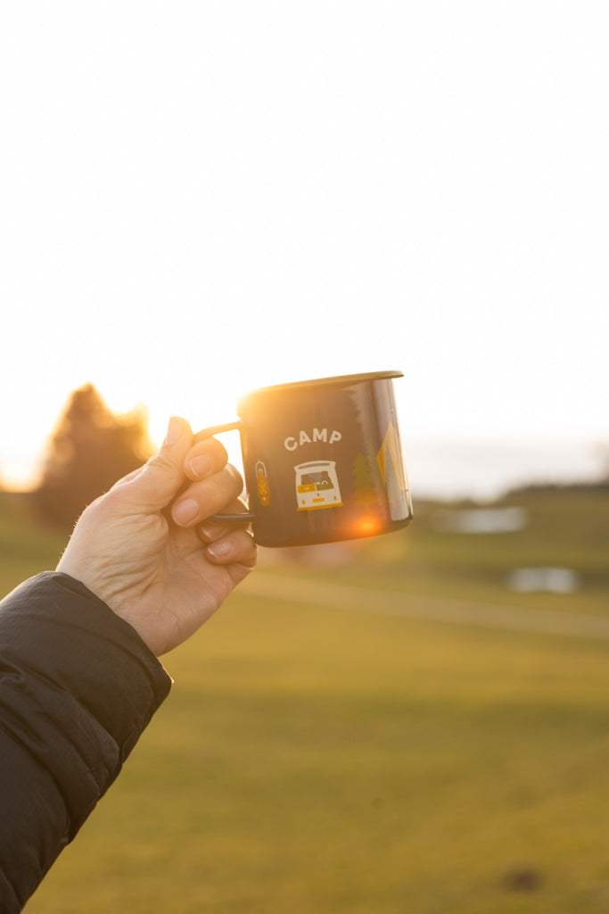 Emaille Tasse Camp Vibes