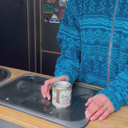 Kerze mit Kiefernduft von Roadtyping 