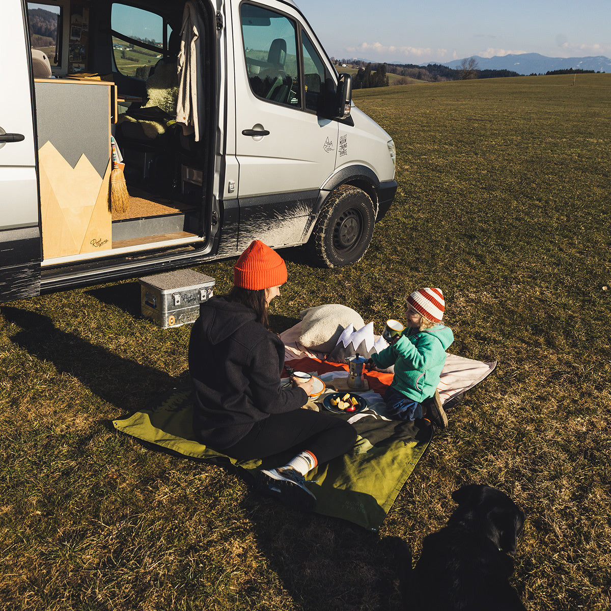 Campingdecke Adventure awaits