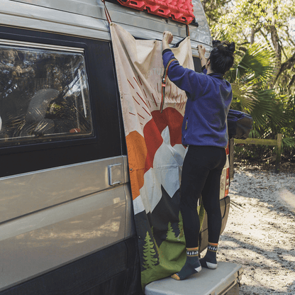 Campingdecke Adventure awaits